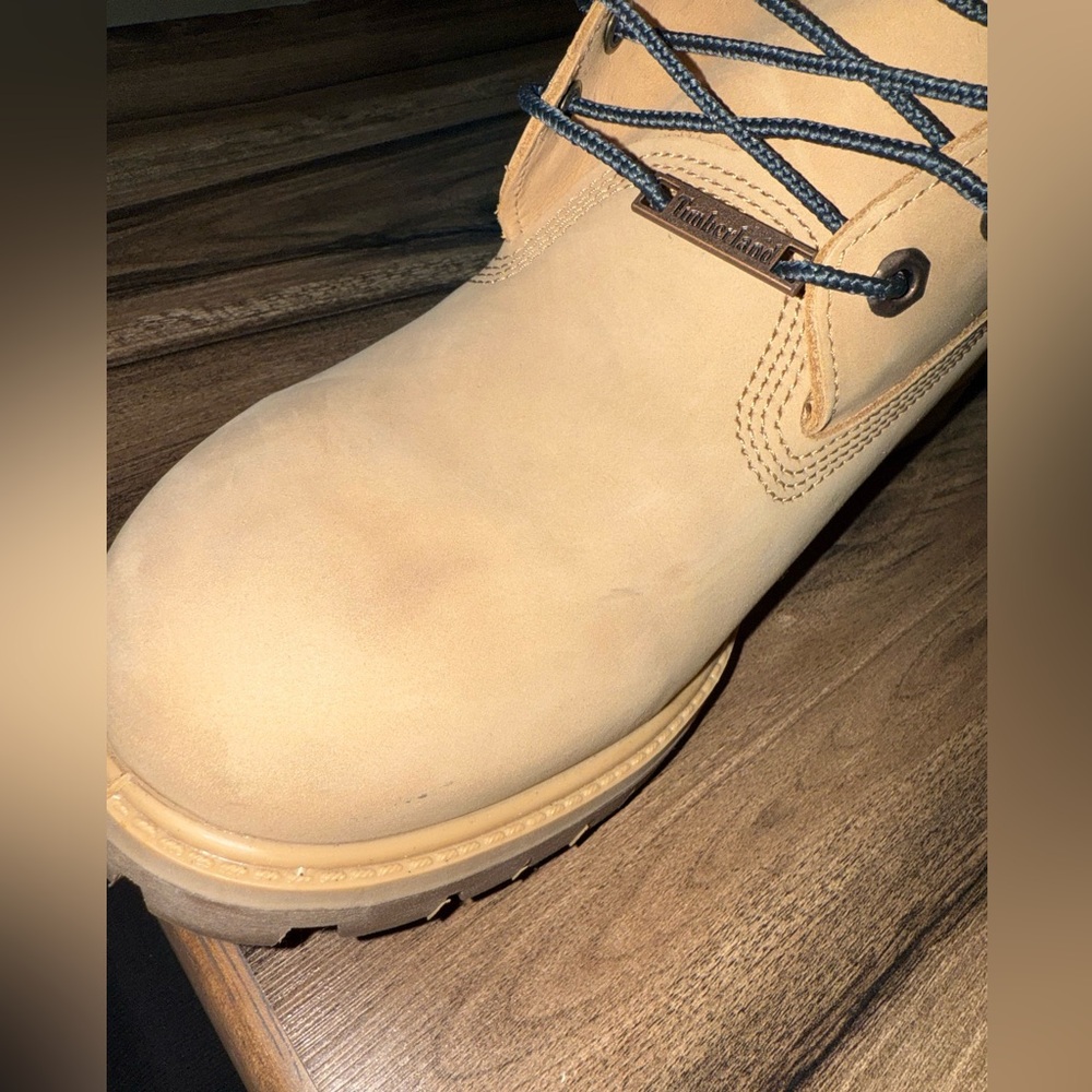 Men’s Timberland boots - Picture 8 of 13